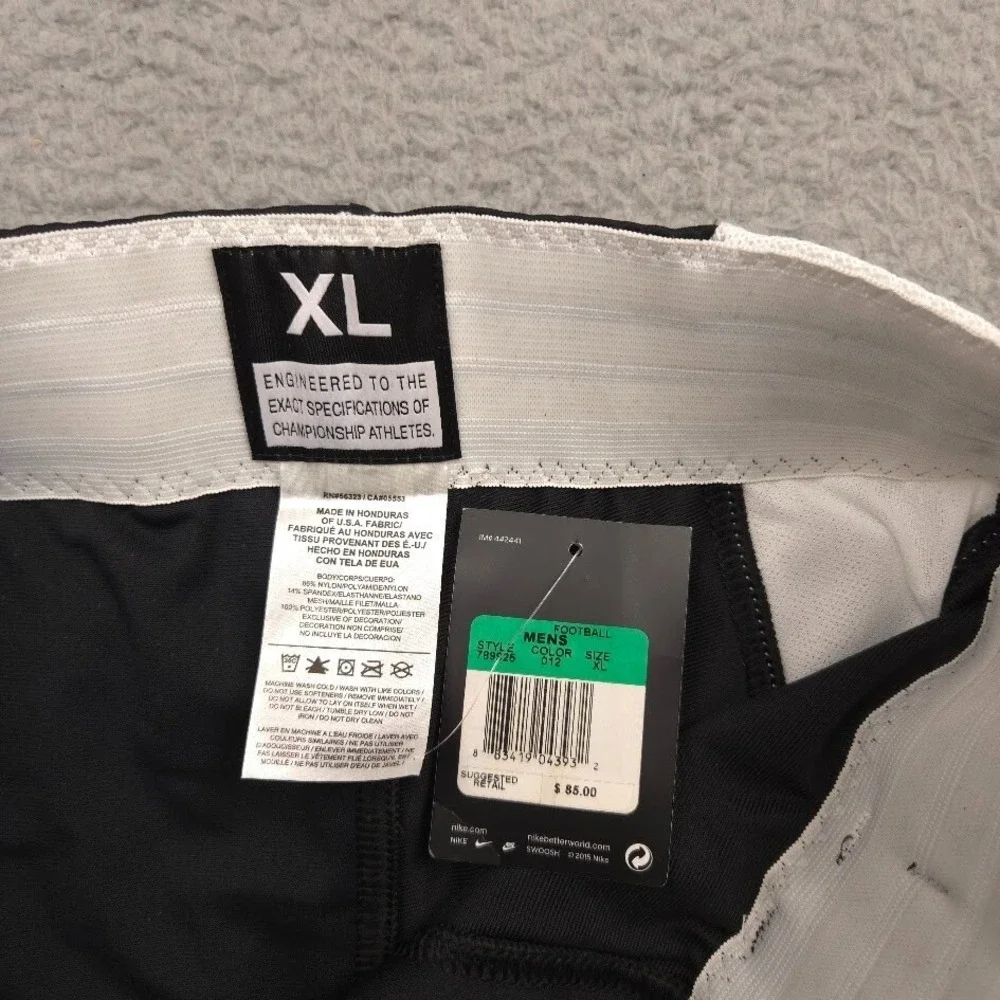 Nike Football Pants Mens XL Black White Padded Game Day Belted Athletic